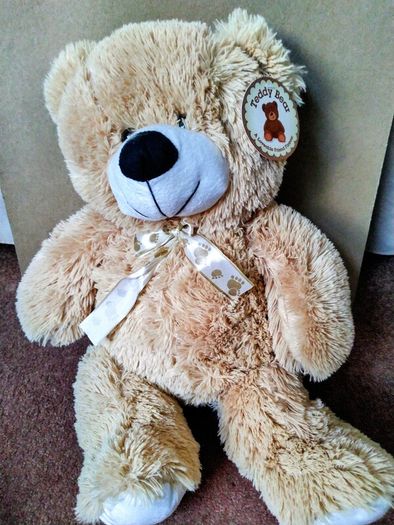 New unopened baby gifts suitable for making up baby hampers with