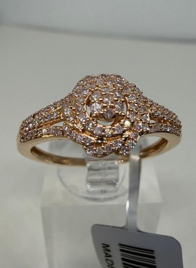 Diamond 9K (375) Rose Gold SGL Certified Pink Diamond Cluster Ring.