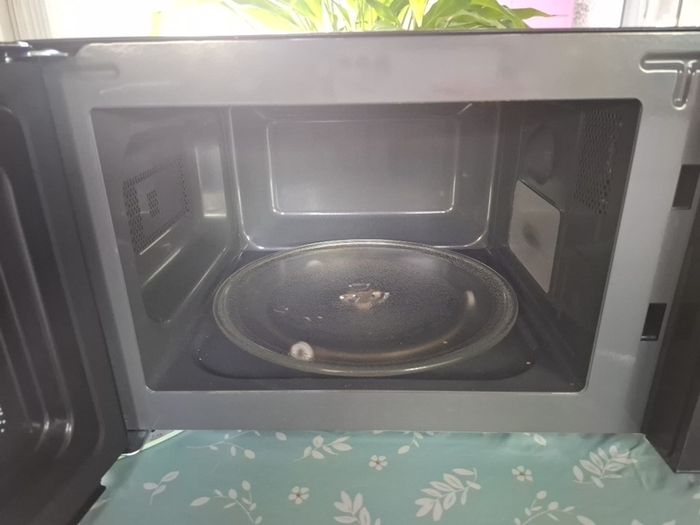 Microwave