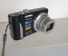 Panasonic Lumix ZS15 digital camera working
