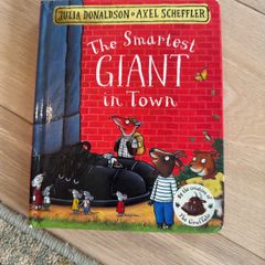 The smartest giant in town board book by Julia Donaldson