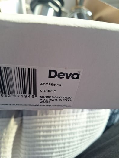 Final Reduction Deva Adore Mono Basin Mixer with Clicker waste New in box