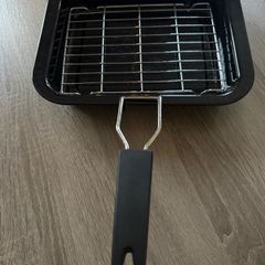Grill & oven pan with detachable handle