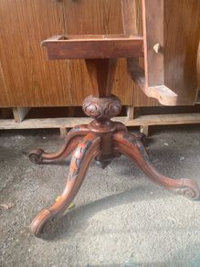 Victorian table base / legs