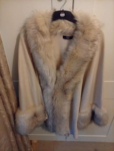 ladies shawl/cloak
