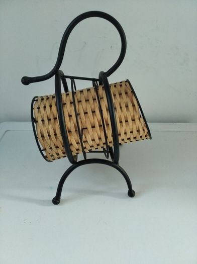 Wicker Wine Holder