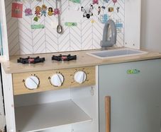 toy  kitchen