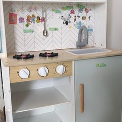 toy  kitchen