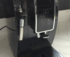 Delonghi Dinamica Espresso machine