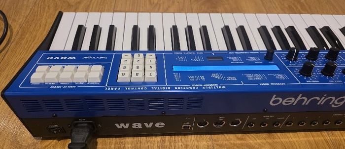 Behringer Wave