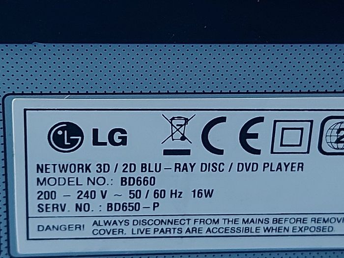 LG 3D-2D Blu-Ray Disc-DVD Player (Model BD660) and Samsung 19 inch TV-Monitor (Model LE19R88BD) with HDMI Lead, Power Cables and TV remote, both in excellent condition