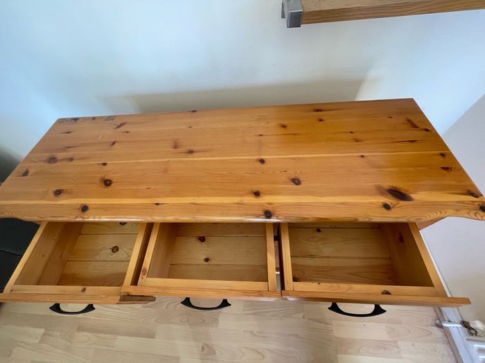Side board