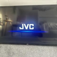 JVC 32" smart TV With Wall Bracket