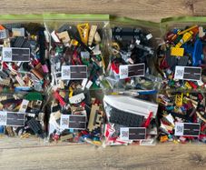 LEGO Massive Kilogram Bulk Lot - 9 Bags + Baseplates (-4.5kg Genuine Bricks)