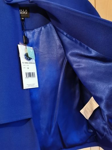 BNWT - Ella Boo Twin Button Cape UK 14-18