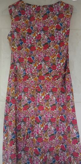 Above Knee lenght foral summer dress small