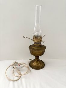 Vintage Aladdin brass oil lamp converted electric