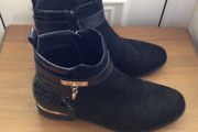 Ladies Black ankle boots size 6