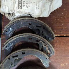 Rear Brake Shoe Set - Fits Opel/Vauxhall Corsa C, Tigra B, Vectra A, Kadett E, Ascona C | Ref: 91158366