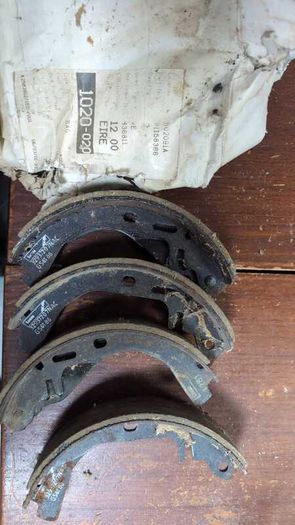 Rear Brake Shoe Set - Fits Opel/Vauxhall Corsa C, Tigra B, Vectra A, Kadett E, Ascona C | Ref: 91158366