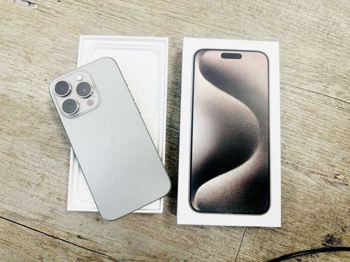 iPhone 16 pro max 100% battery