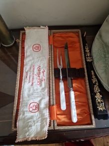 Vintage carving set