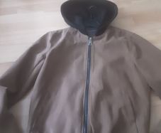 Jacket/Hooded Bomber Jacket .. Size: Small