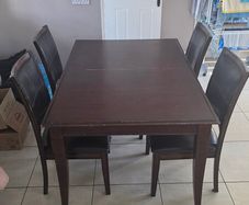 Dinning table & 4 chairs