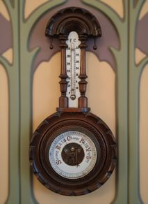 Art Nouveau Stunning Oak Aneroid Barometer