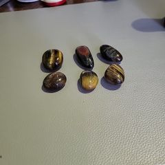 Tigers eye stone specimens
