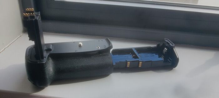 MK-70D Multi-Power Battery Pack