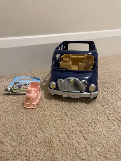 Sylvanian Families bundle - Treehouse, House and Boutique