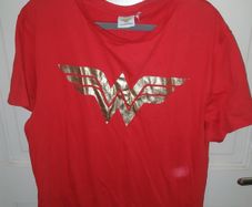 Wonder woman tee size 18