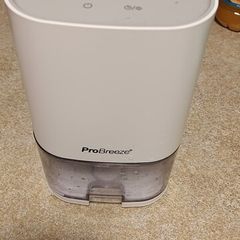 Mini dehumidifier
