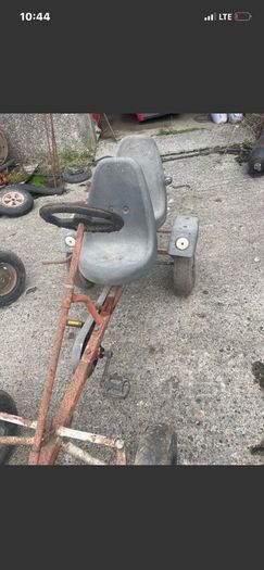 Go cart and two seats