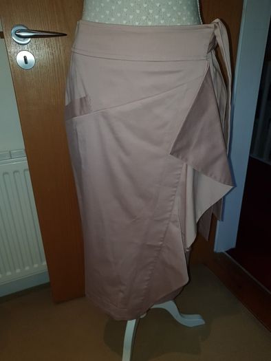 V by Very blush pink/beige wrap skirt size 10 bnwt