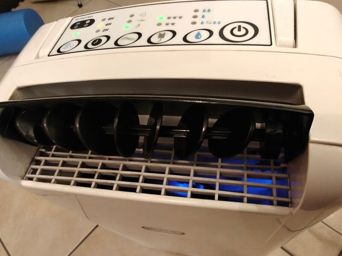EcoAir DD1 Classic dehumidifier in excellent working condition