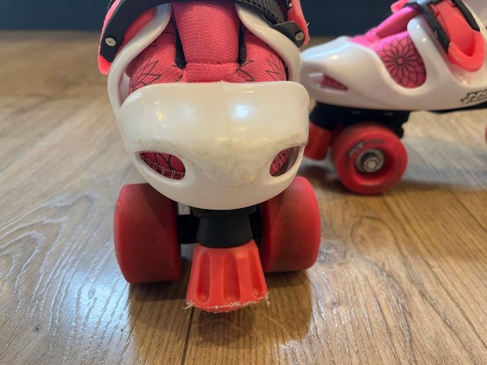 Girls Roller skates