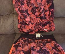 Mens running vest and shorts size L