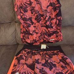 Mens running vest and shorts size L
