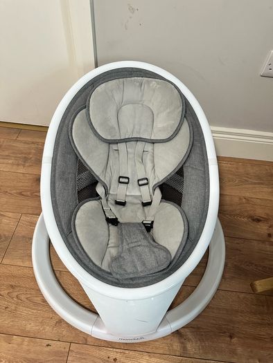 Baby swing