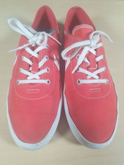 Converse canvas runners trainers Size UK 6 EU 40 womens mens juniors unisex