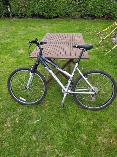 Giant Rock Ladies Mountain Bike 21 Speed
