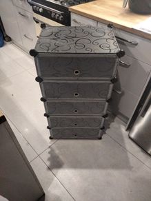 Shelving storage