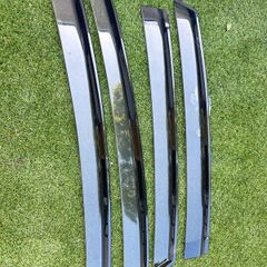 Toyota Prius Alpha wind deflectors