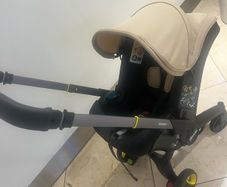 Doona i and Isofix Base