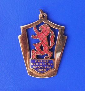 1938 Empire Exhibition of Scotland (Glasgow) souvenir/memento enamelled brass medallion