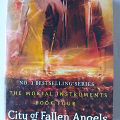Cassandra Clare