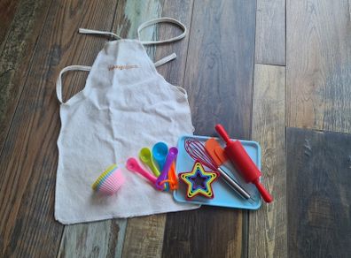 toy kitchen utensils