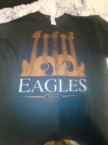 The Eagles Graphic Band T-shirt size large